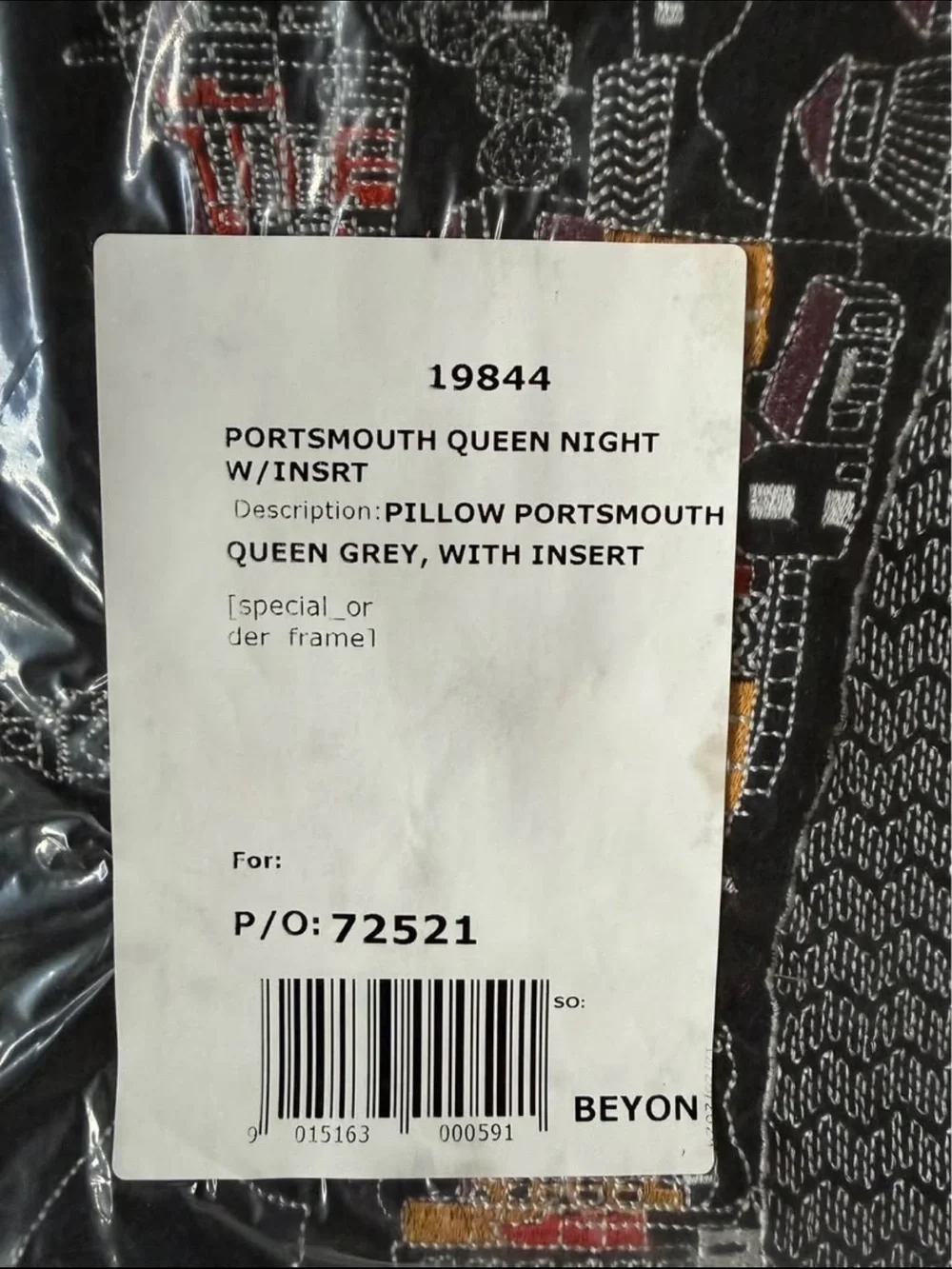 NWT -Embroidered pillow cover with insert. Portsmouth, NH night skyline scene
